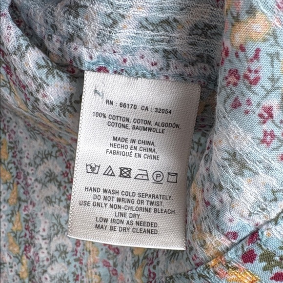 Anthropologie Floral Pleated Multicolor Button down Blouse Size small - Picture 7 of 9